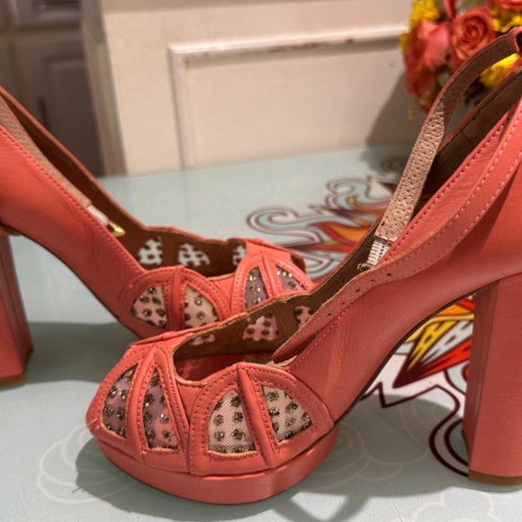 Platform Heels - Picture 4 of 5